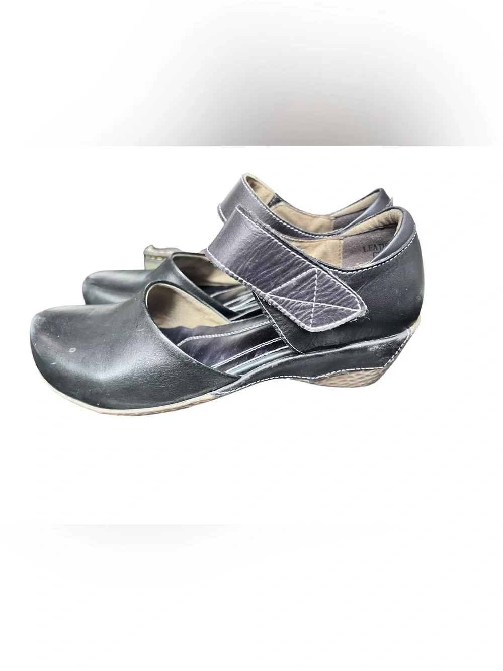 L’Artiste  by Spring Step black MaryJane Wedge Heels, Size 37